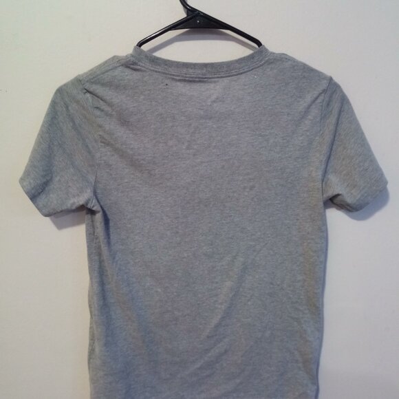 Grey Levi’s Boys T-shirt (Medium, 10-12 years) - Gently Used - Picture 2 of 2